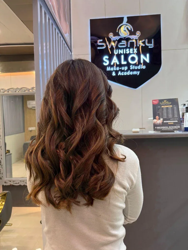 Swanky Unisex Salon interior and signage